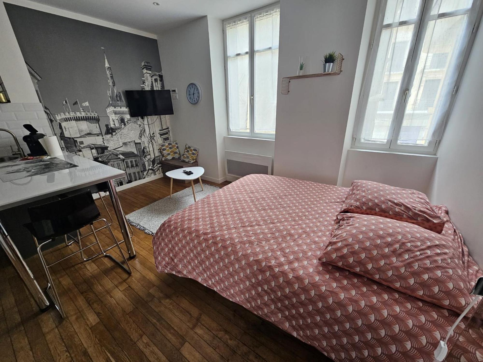 Le Pastel - Grand Studio Renove Angouleme Luaran gambar