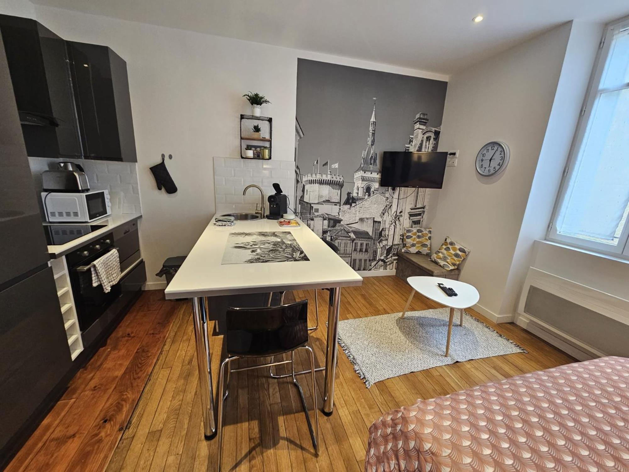 Le Pastel - Grand Studio Renove Angouleme Luaran gambar